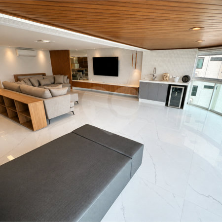 Apartamento à venda com 5 suítes em Parque Enseada, Guarujá, SP