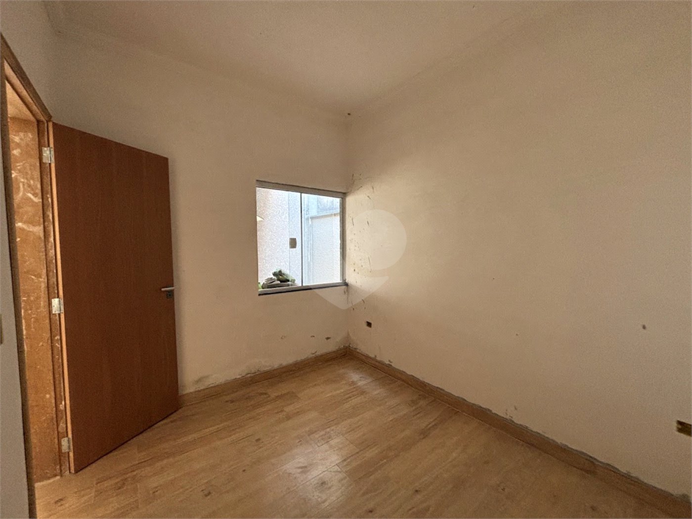 Casa de Vila à venda com 2 quartos, sendo 1 suíte, em Parque São Bento, Sorocaba, SP