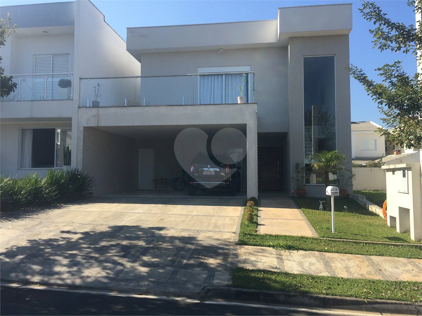 Casa à venda com 3 suítes no condomínio Lago da Serra, Araçoiaba da Serra - SP