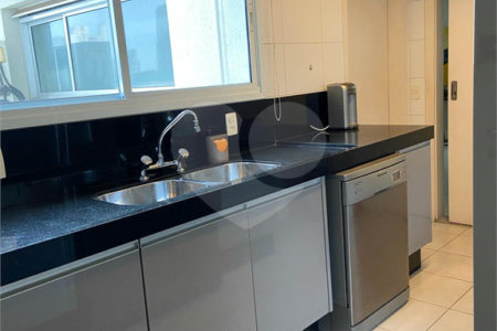 Apartamento à venda com 2 suítes em Vila Mariana, São Paulo, SP