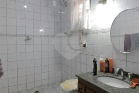 Sobrado à venda com 3 quartos, sendo 1 suíte, em Vila Invernada, São Paulo, SP