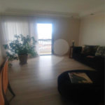 Apartamento à venda com 3 quartos, sendo 1 suíte,  em Cambuci, São Paulo, SP