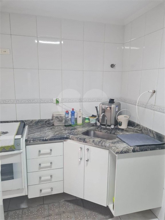 Casa à venda com 3 quartos, sendo 1 suíte, no condomínio Moradas do Ipê, São Paulo - SP