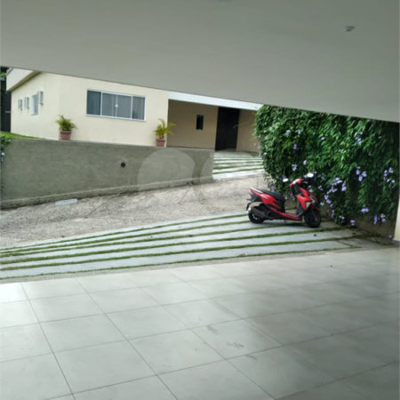 Casa à venda com 4 suítes no condomínio Saint Thomás Rua Uruana,9, Carapicuíba - SP