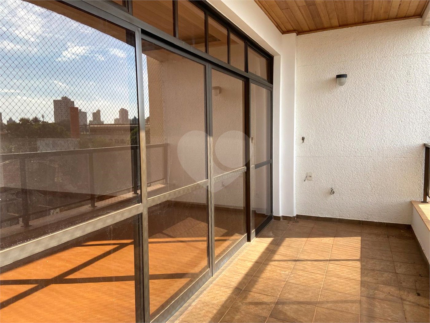 Apartamento à venda com 3 suítes no Centro, Araraquara, SP