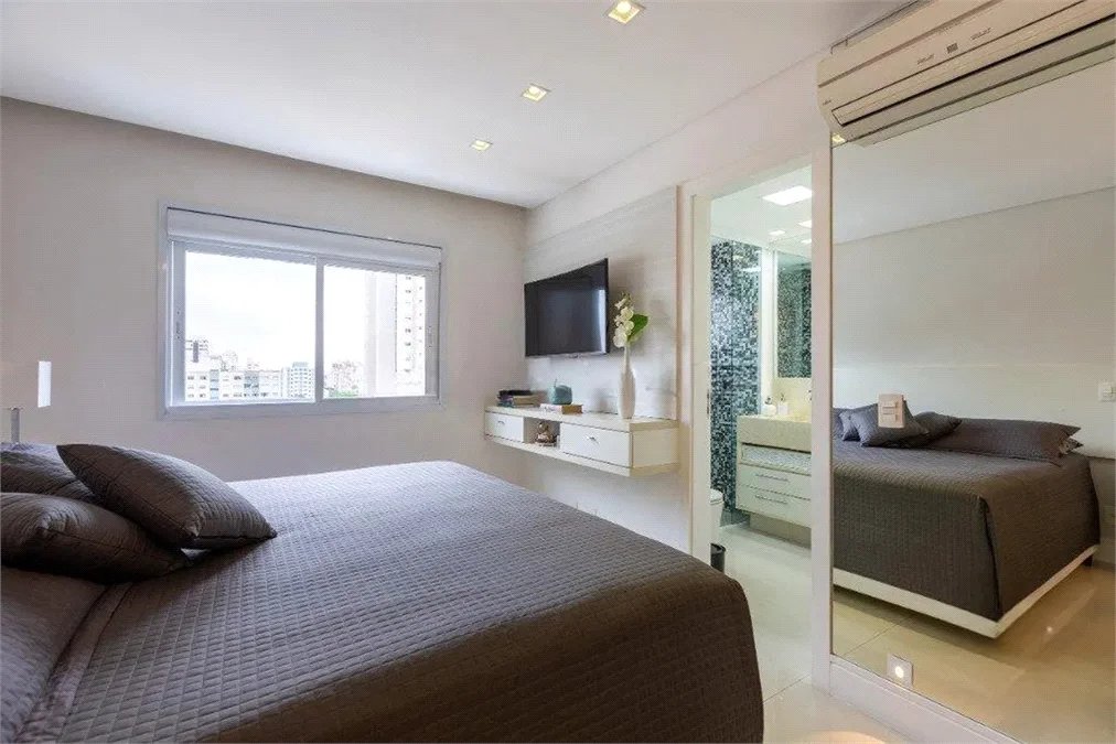 Apartamento à venda com 3 suítes em Vila Romana, São Paulo, SP