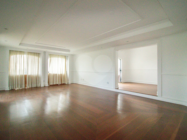 Apartamento à venda com 4 suítes em Jardim Marajoara, São Paulo, SP