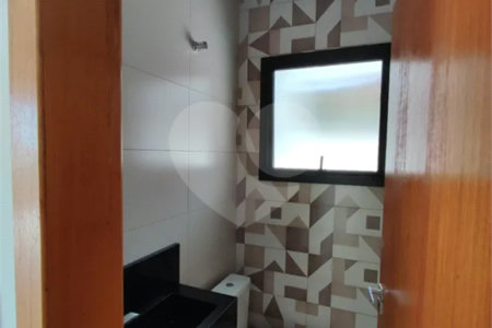 Casa à venda com 3 suítes no condomínio Terras do Vale, Caçapava - SP