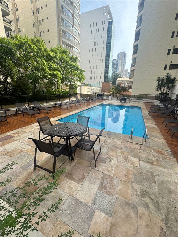 Apartamento para alugar com 2 quartos, sendo 1 suíte, em Itaim Bibi, São Paulo, SP