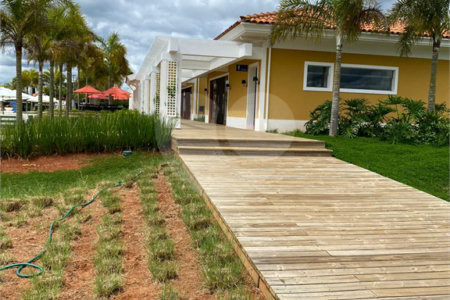 Terreno à venda no condomínio Ninho Verde II, Pardinho - SP