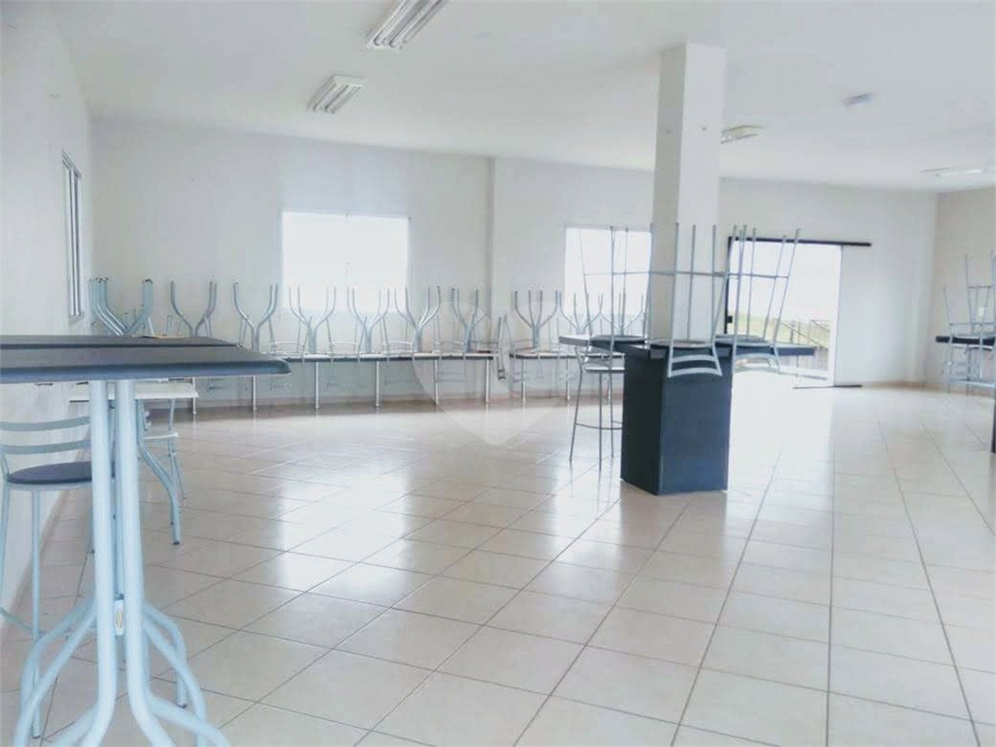Apartamento à venda com 2 quartos, sendo 1 suíte,  em Vila Santana, Mogi das Cruzes, SP