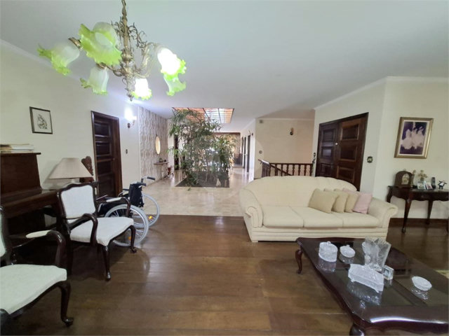 Casa à venda com 4 quartos, sendo 1 suíte, em Água Fria, São Paulo, SP