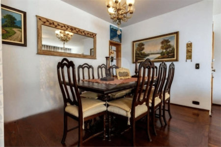 Apartamento à venda com 3 quartos, sendo 1 suíte,  em Vila Andrade, São Paulo, SP
