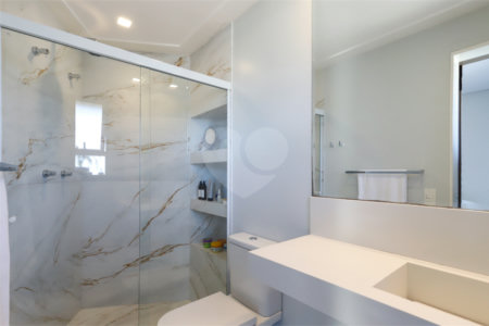 Apartamento à venda com 3 quartos, sendo 1 suíte,  em Vila Anastácio, São Paulo, SP