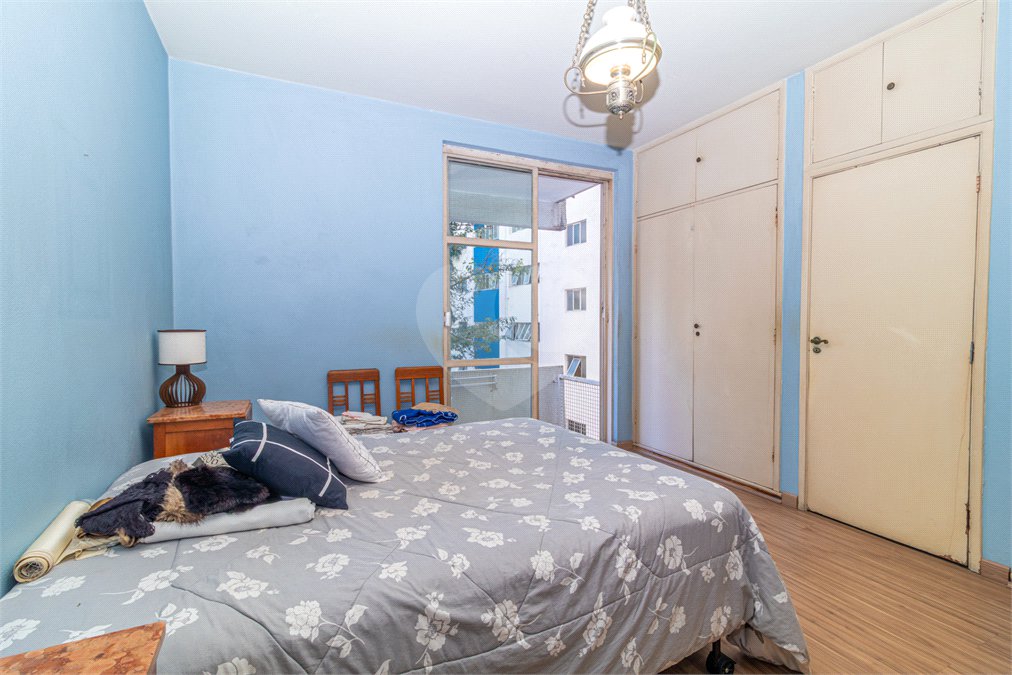 Apartamento à venda com 4 quartos, sendo 1 suíte,  em Higienópolis, São Paulo, SP