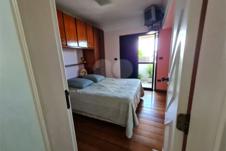 Apartamento à venda com 3 quartos, sendo 2 suítes,  em Vila Mogilar, Mogi das Cruzes, SP