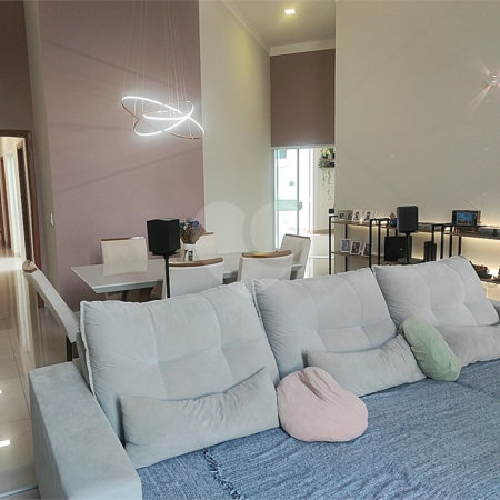 Casa à venda com 3 suítes em Jardim dos Flamboyants, Araraquara, SP