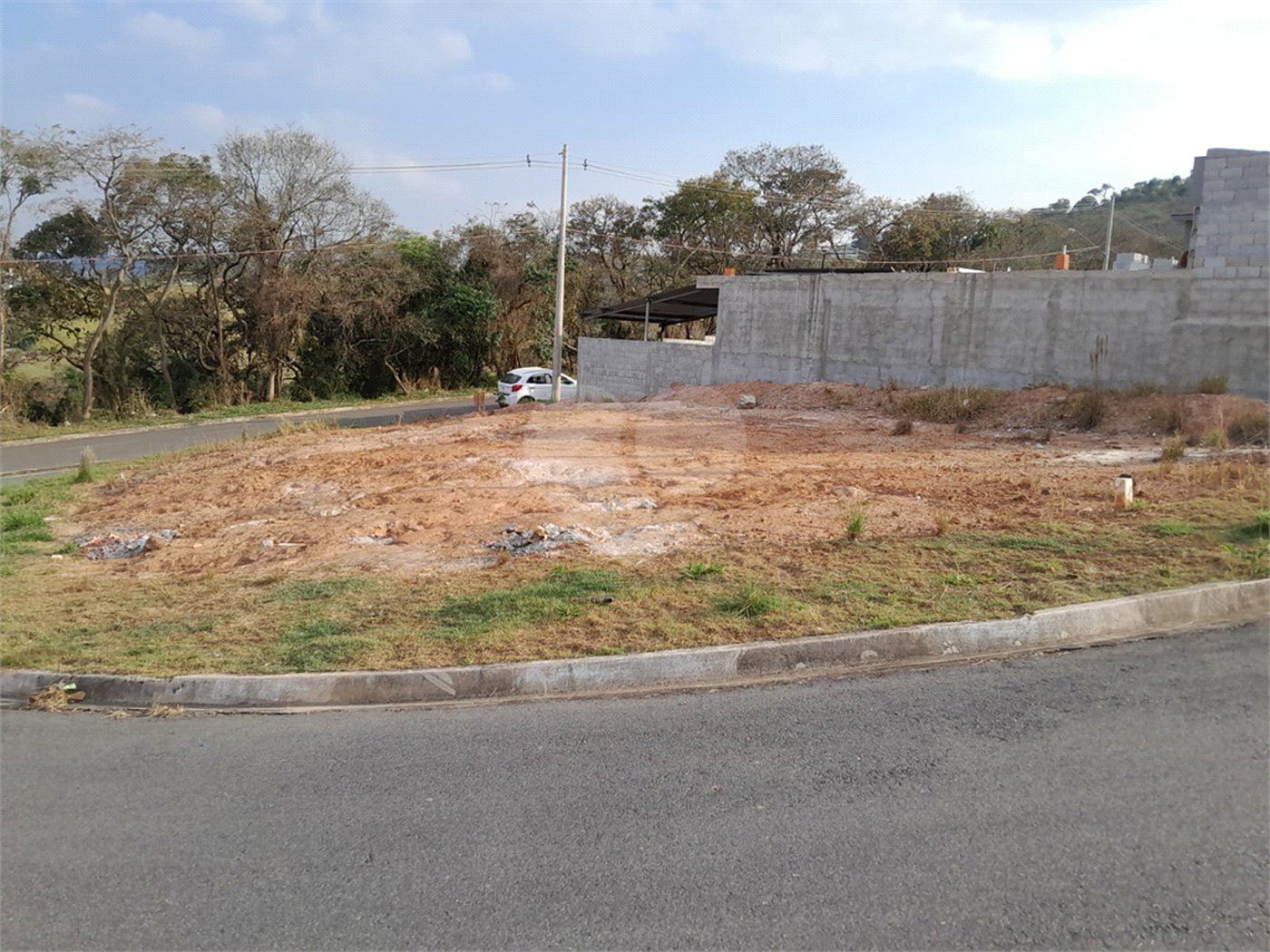Terreno à venda no Centro, Bom Jesus dos Perdões, SP