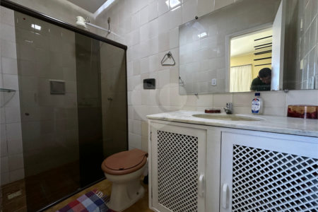 Cobertura à venda com 3 quartos, sendo 1 suíte, em Passagem, Cabo Frio, RJ