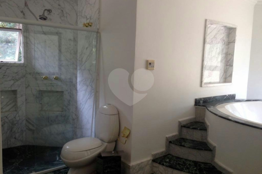 Casa à venda com 4 quartos, sendo 1 suíte, em Samambaia, Mairiporã, SP