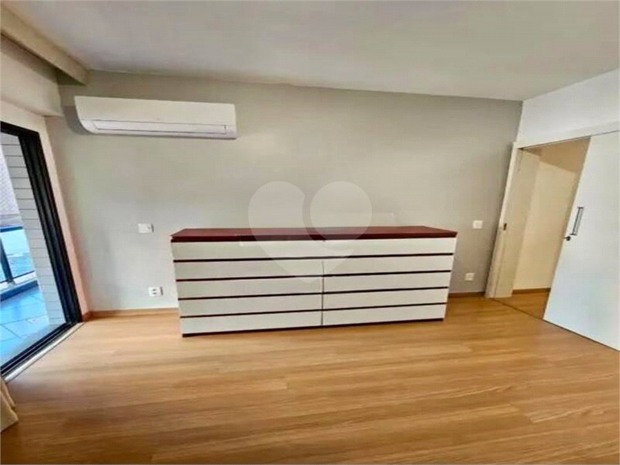 Apartamento à venda com 3 quartos, sendo 1 suíte, em Tijuca, Rio de Janeiro, RJ
