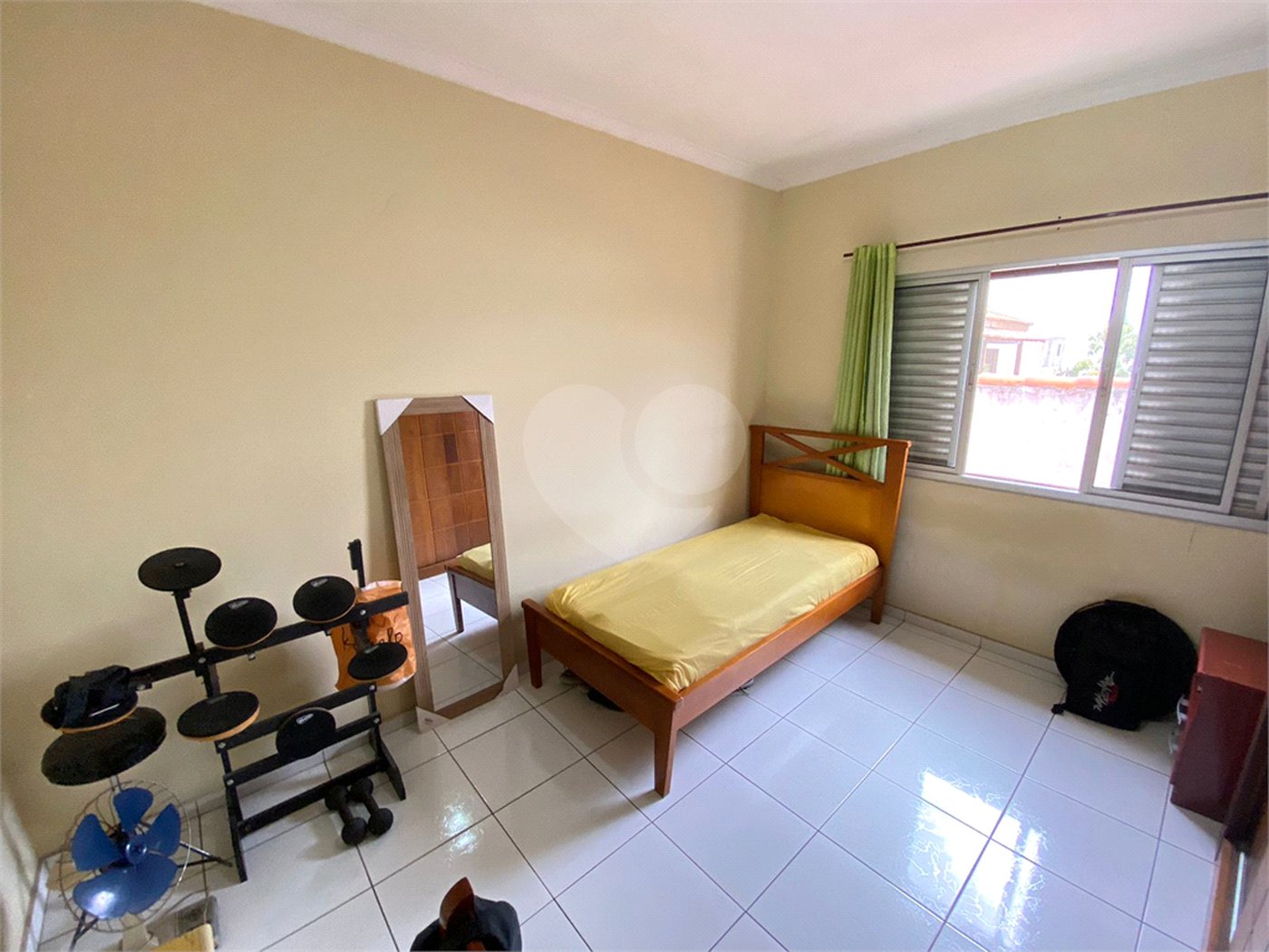Sobrado à venda com 3 quartos, sendo 1 suíte, em Jardim dos Ipês, Suzano, SP