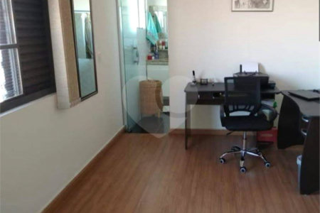 Casa de Vila à venda com 3 suítes em Vila Nova, Itapetininga, SP