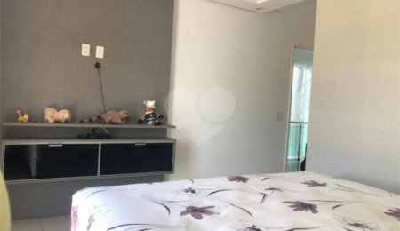 Casa à venda com 4 quartos, sendo 2 suítes,  no condomínio Terras de São Francisco, Vinhedo - SP