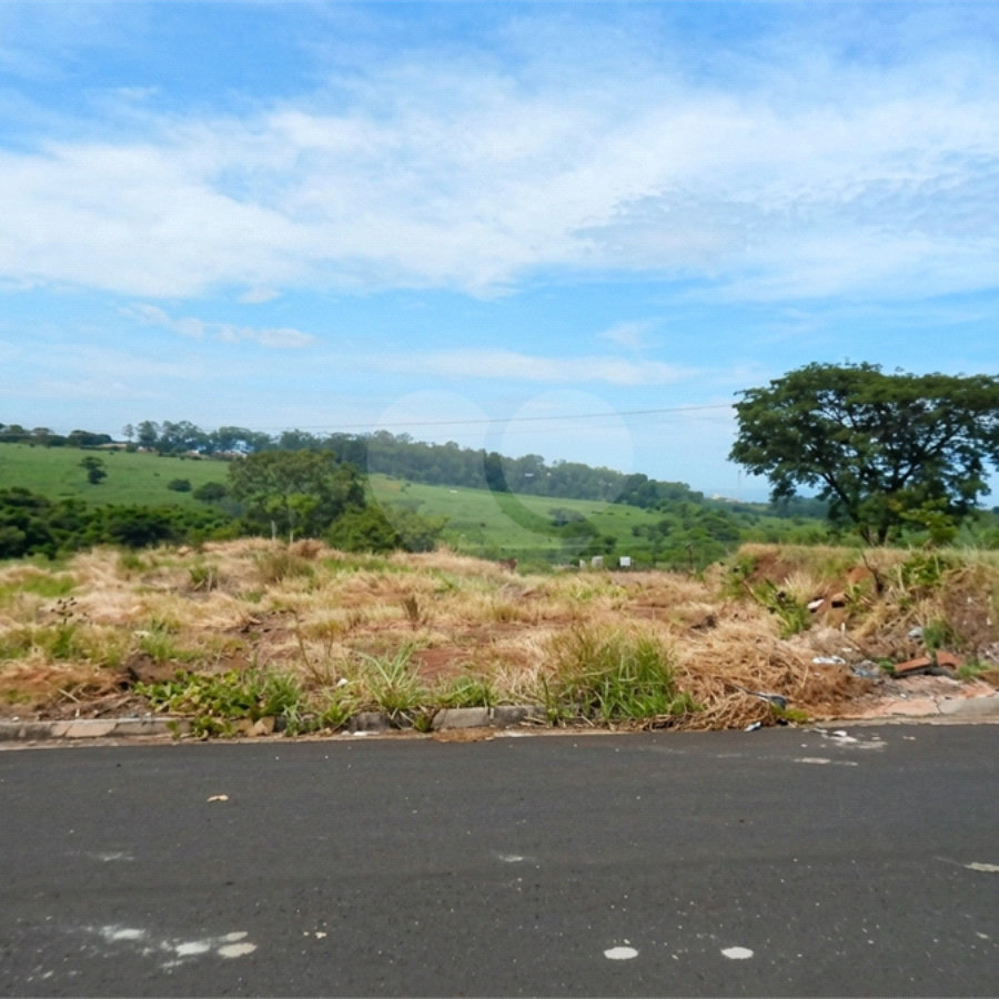 Terreno à venda em Jardim Universal, Araraquara, SP