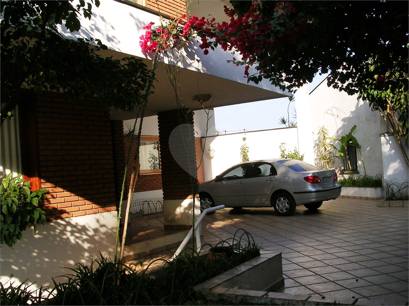 Casa de Vila à venda ou para alugar com 4 suítes em Guarapiranga, São Paulo, SP