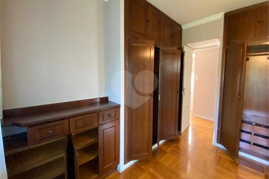 Casa Térrea à venda com 4 quartos, sendo 2 suítes, em Jardim Floresta, São Paulo, SP