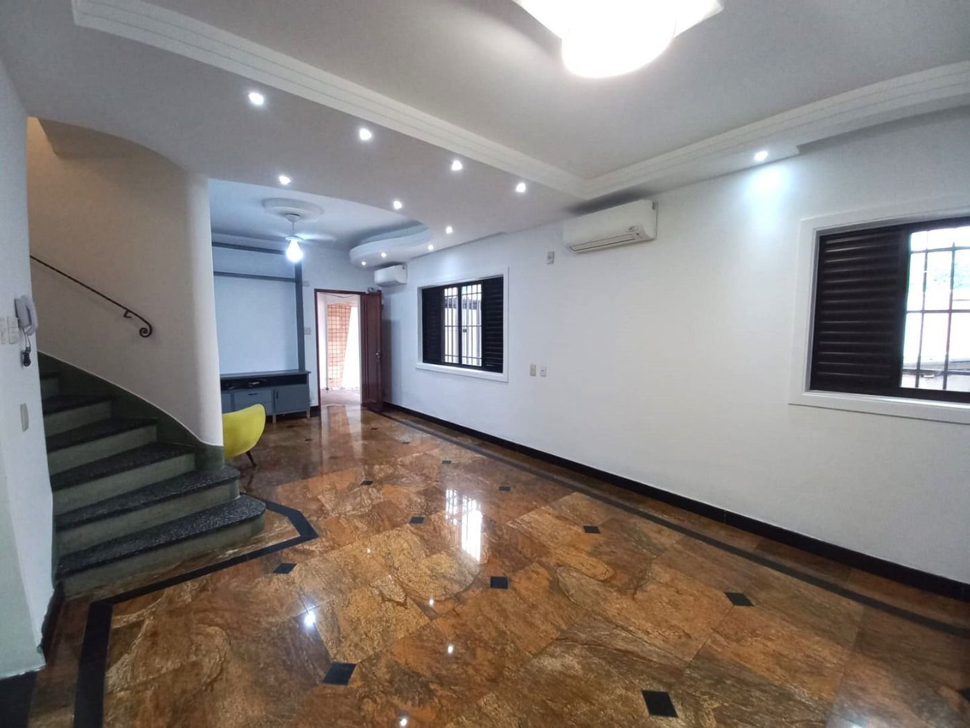 Casa com 3 dormitórios à venda, 150 m² por R$ 960.000,00 - Macuco - Santos/SP