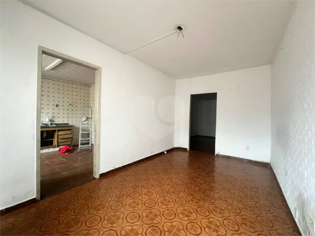 Casa à venda com 2 quartos em Vila Guarani, São Paulo, SP
