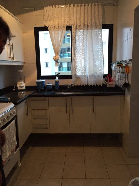 Apartamento à venda com 3 quartos, sendo 1 suíte, em Vila Andrade, São Paulo, SP
