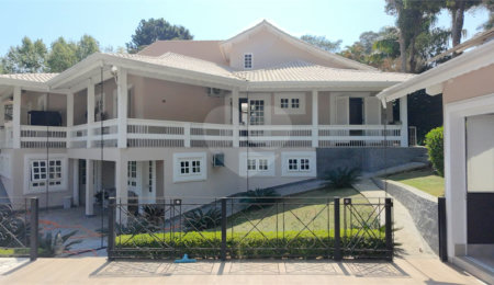 Casa à venda com 5 suítes no condomínio Associação Reserva das Hortênsias, Mairiporã - SP