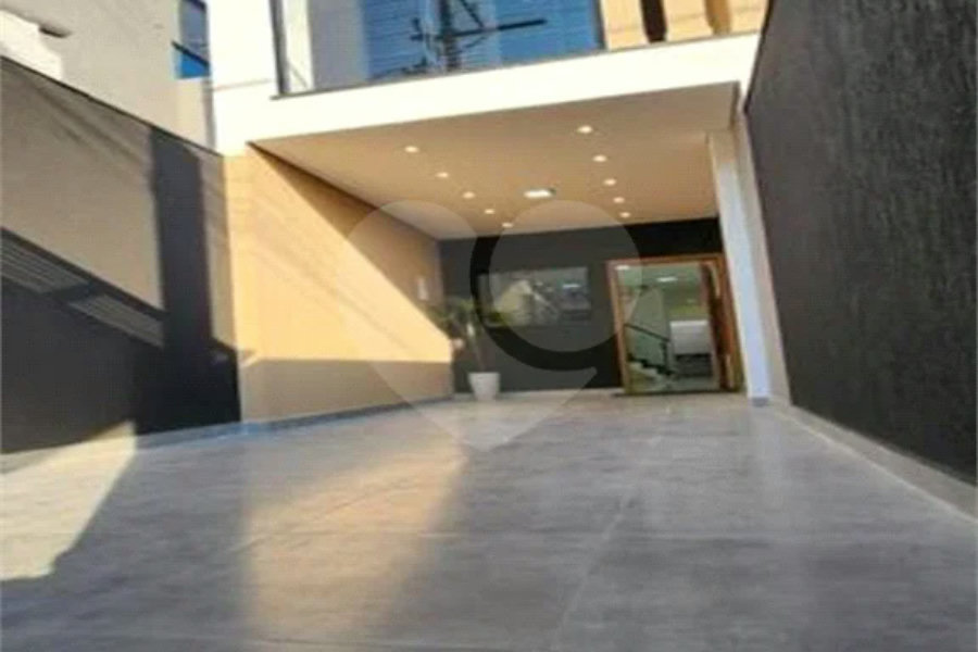 Casa à venda com 2 suítes, no condomínio Residencial Oliveira, São Paulo - SP
