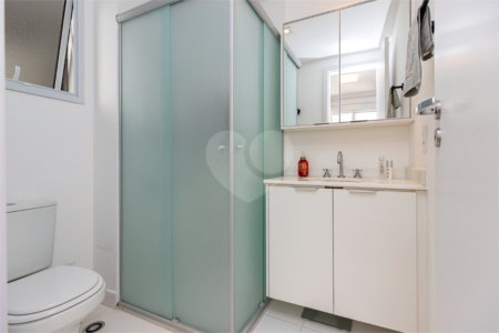 Apartamento à venda com 3 quartos, sendo 2 suítes, em Santo Amaro, São Paulo, SP