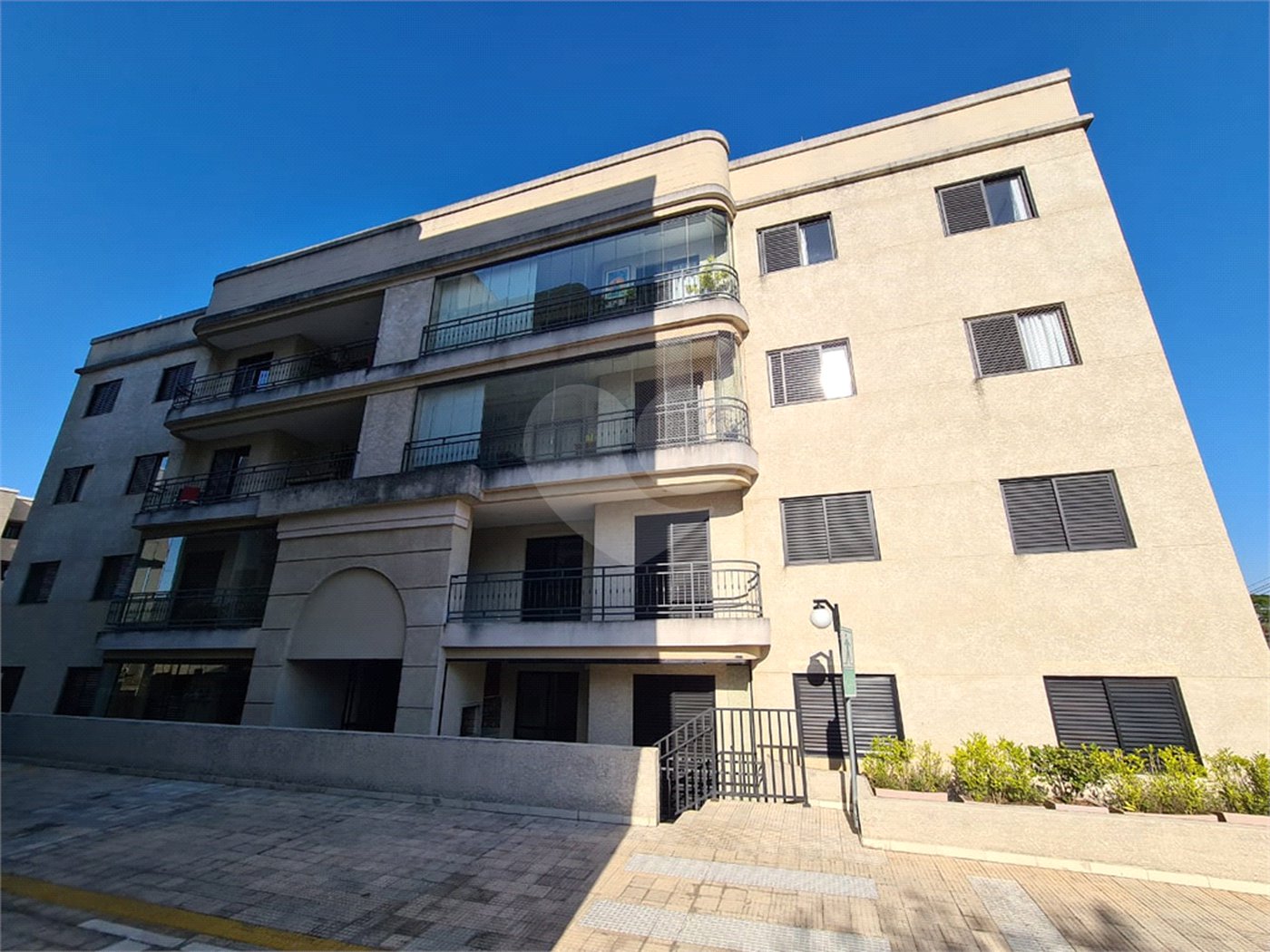 Apartamento à venda ou para alugar com 3 quartos, sendo 1 suíte, em Vista Alegre, Vinhedo, SP