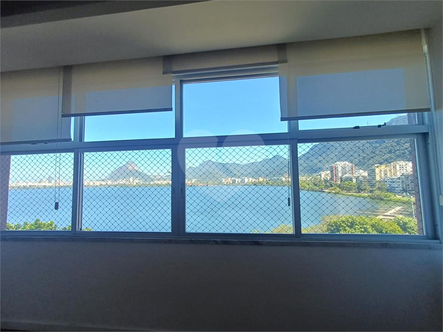 Apartamento à venda com 3 quartos, sendo 1 suíte,  em Lagoa, Rio de Janeiro, RJ