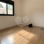 Casa à venda com 3 suítes no condomínio Residencial Celina, Atibaia - SP