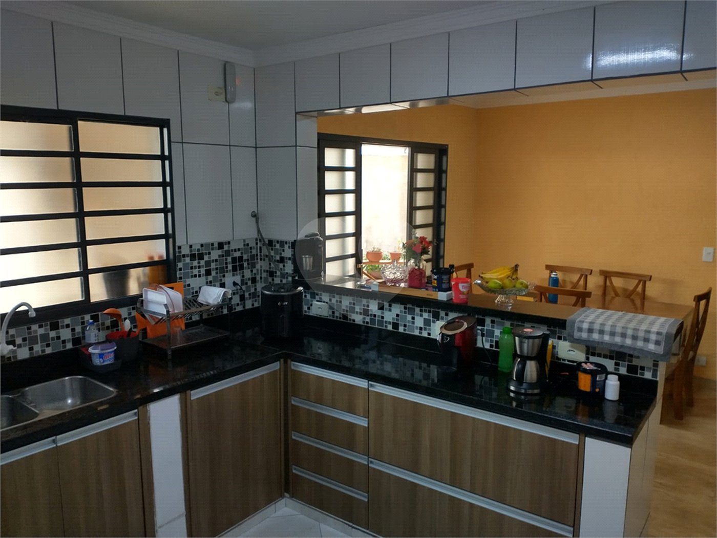 Sobrado à venda com 3 quartos, sendo 1 suíte, em Tremembé, São Paulo, SP