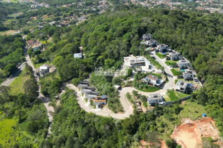 Casa à venda com 3 suítes no condomínio Lá Reserva Atibaia, Atibaia - SP
