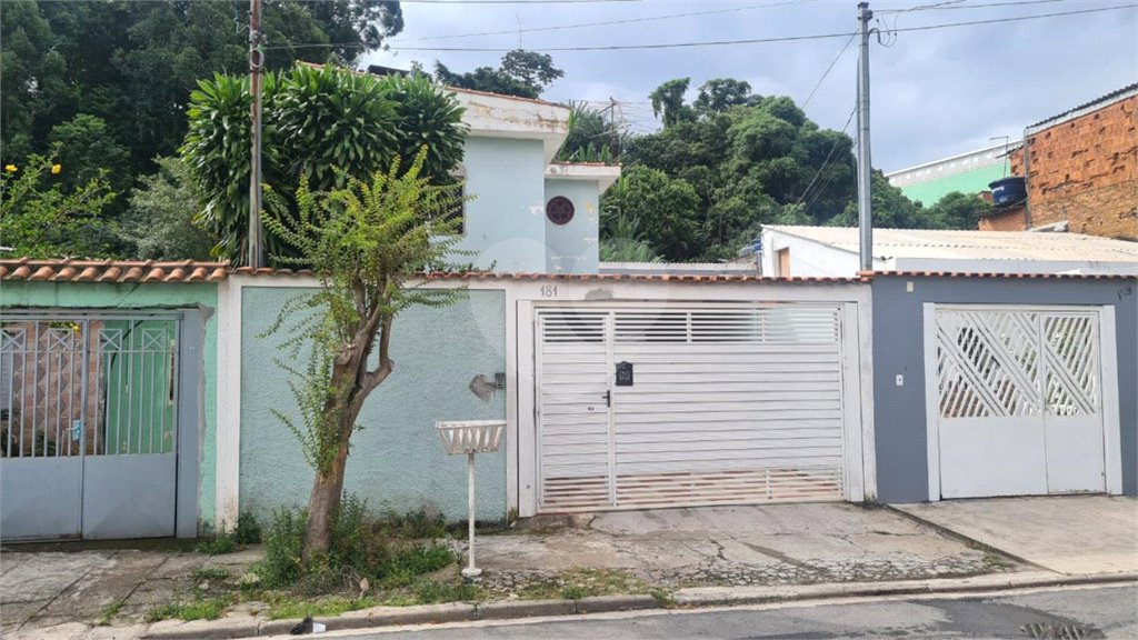 Sobrado à venda com 5 quartos em Vila Germinal, São Paulo, SP