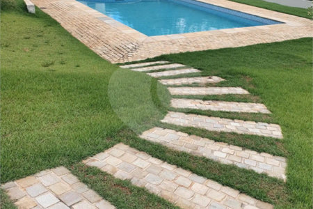 Casa à venda com 5 quartos, sendo 4 suítes, no condomínio Sol Vinhedo, Vinhedo - SP