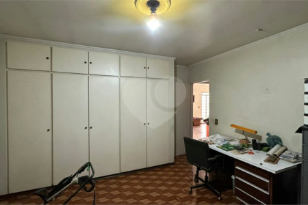 Casa à venda ou para alugar com 5 quartos, sendo 2 suítes, no Centro, Salto, SP