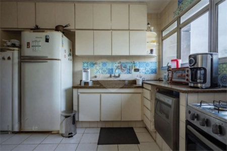 Apartamento à venda com 3 quartos, sendo 1 suíte,  em Vila Andrade, São Paulo, SP