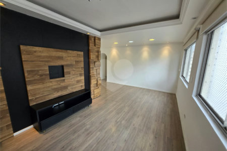 Apartamento à venda com 3 quartos, sendo 1 suíte,  em Indianópolis, São Paulo, SP