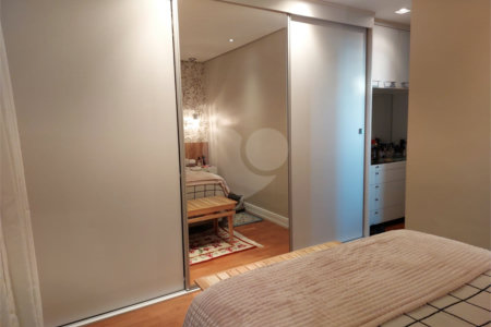 Apartamento à venda com 2 suítes em Vila Andrade, São Paulo, SP