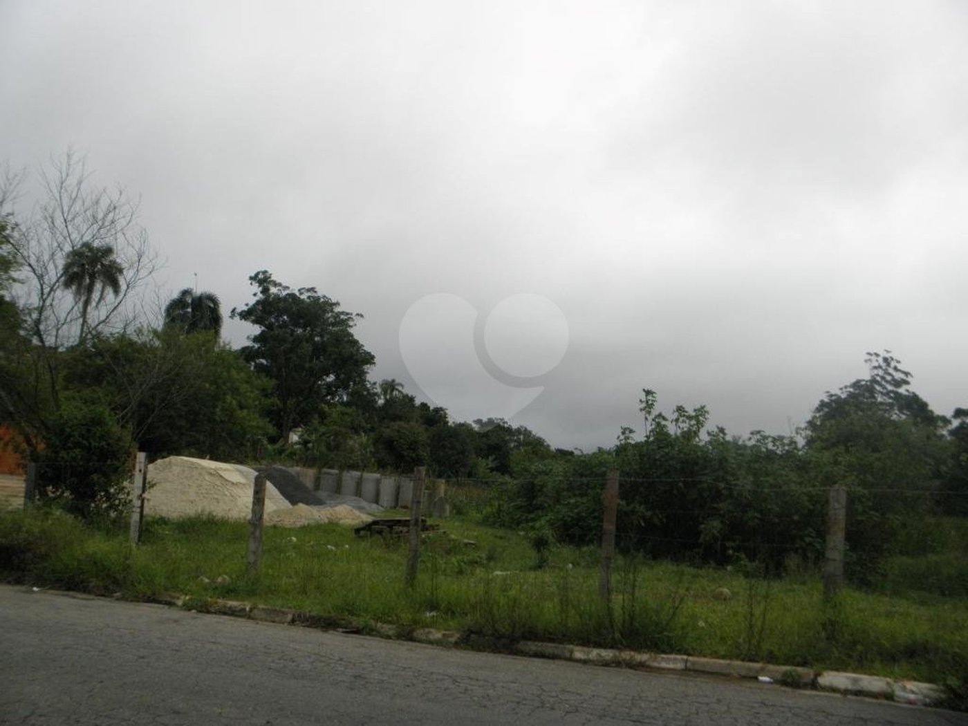 Terreno à venda em Jardim Emília, Poá, SP