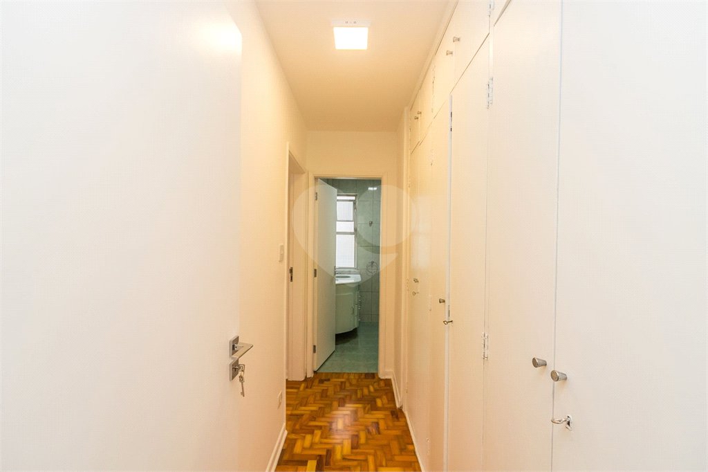 Apartamento à venda com 3 quartos, sendo 1 suíte, em Itaim Bibi, São Paulo, SP